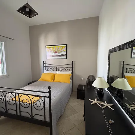Beachfront Family Home, Filitsa House Dom wakacyjny *
