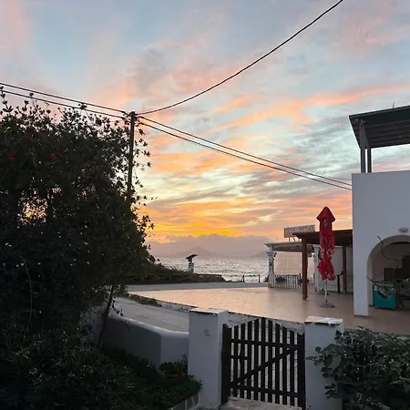 Beachfront Family Home, Filitsa House Agia Anna (Naxos)